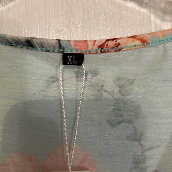 Floral Dress with Pockets - Picture 5 of 8